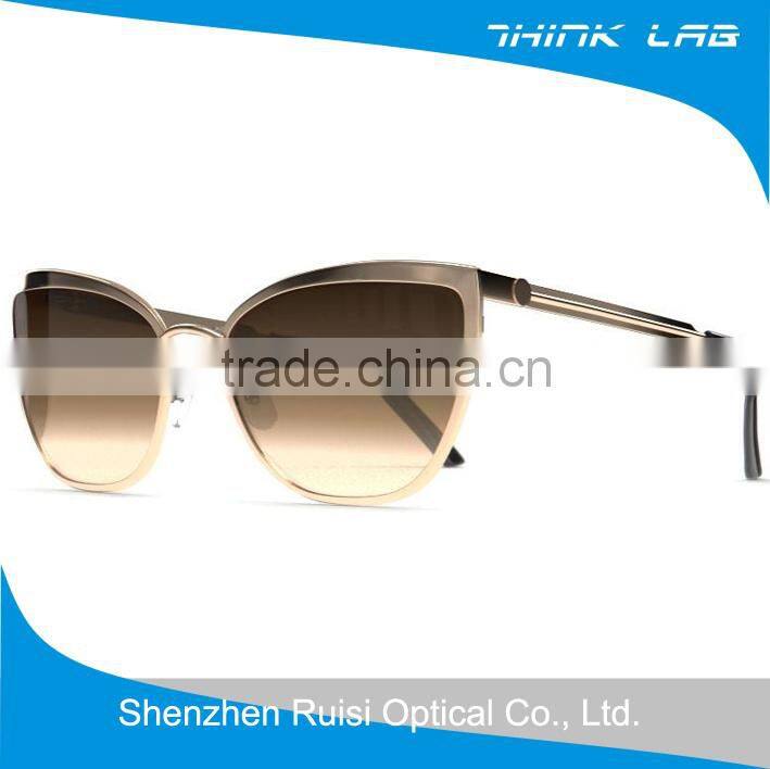 Customized fashionable women metal sunglasses cat eye sunglasses in gold