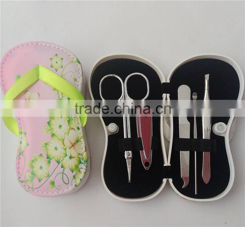 Manufacturer hot sale slipper girl manicure set