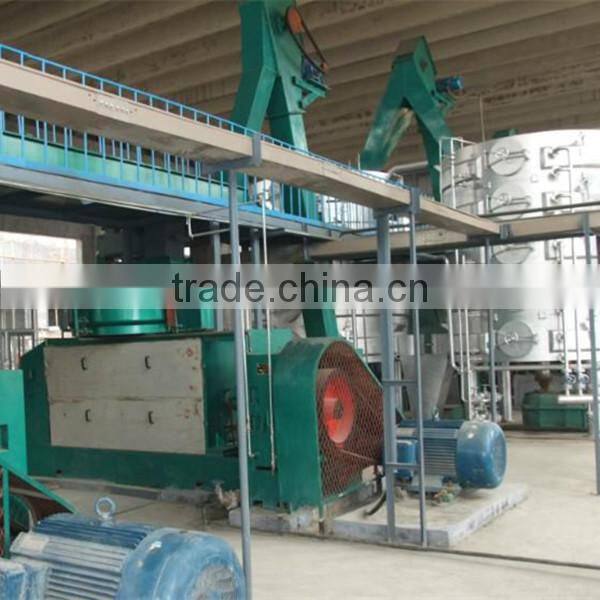 Fabricator of machine to make corn flake, equipment to make soybean flake