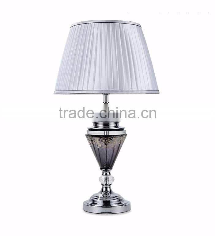 Diamond shape design glass carving crystal decoration table lamp