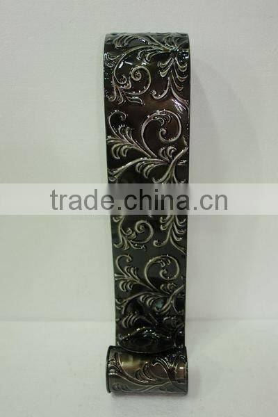 Wall- mounted iron candle holder