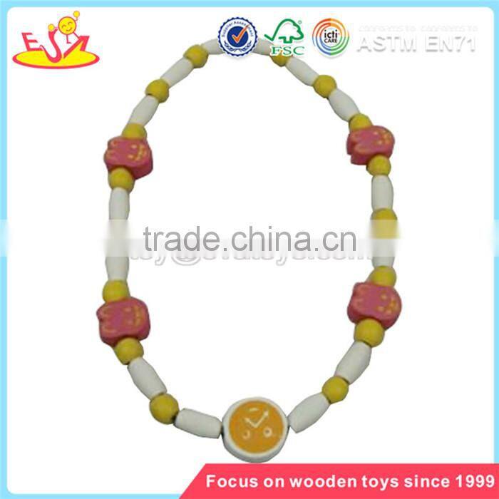 Wholesale DIY beautiful wooden string animal beads toy lovely baby wooden animal beads toy W11E009
