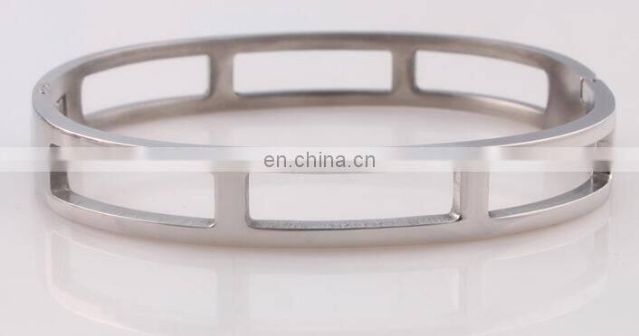 Fashion Women 9mm Width Cuff Bangles Roman Numerals women Bracelets Hollow Out Stainless Steel hand wear Jewelry