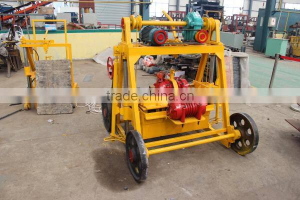 QT 40-3B Mobile Concrete Mixer Hollow Brick Making Machinery