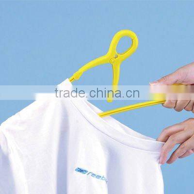 japanese plastic household tool washing detergent ceramic ball clothes door foldable happy yellow hangers 10 pcs set