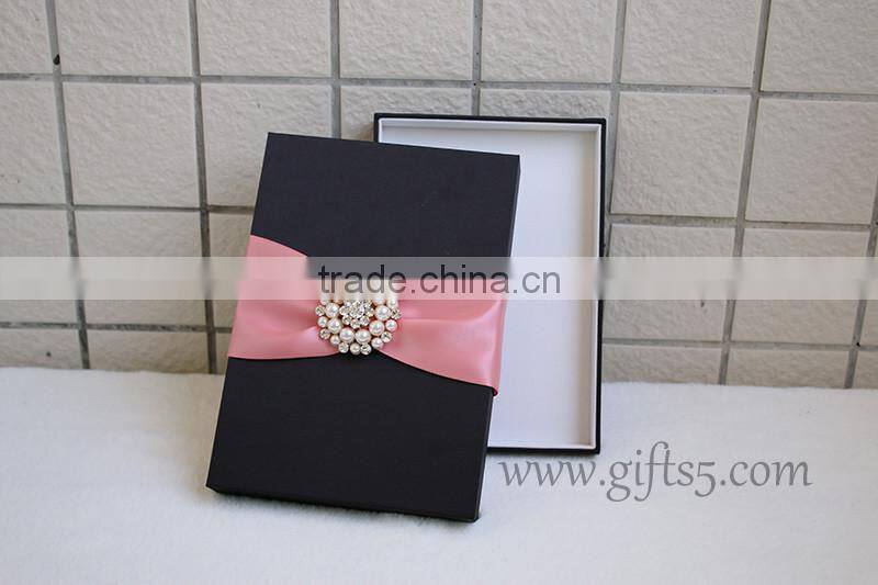 Unique Wedding Invitations Box with brooch