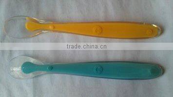 china factory FDA squeezable silicone baby feeding bottle with spoon baby bottle feeder