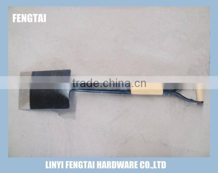 Peru Heavy Duty Wooden Handle Fogred Shovel