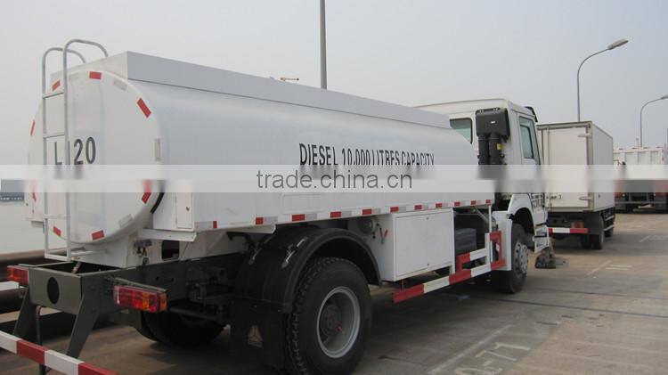 Promotion Sinotruk HOWO 5000 liters fuel tanker TRUCK for Sale