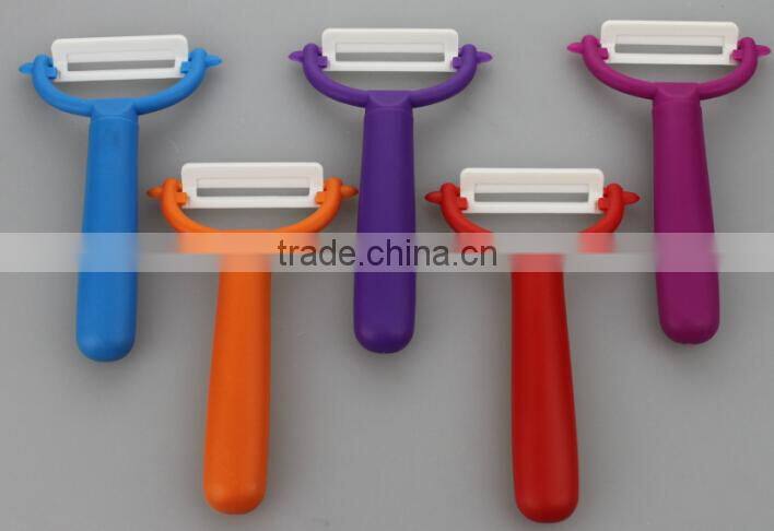 CP15 Keep price and hot sale Ceramic vegetable Peeler