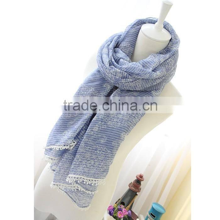 Leisure Paisley Pattern Lace Brim Women's Multifunctional Pashmina Shawl