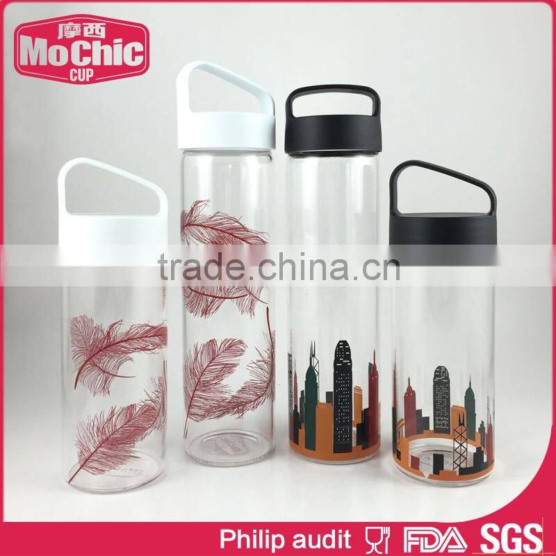 Mochic 360ML/500ML high transparency reusable borosilicate glass bottle with silicone sleeve