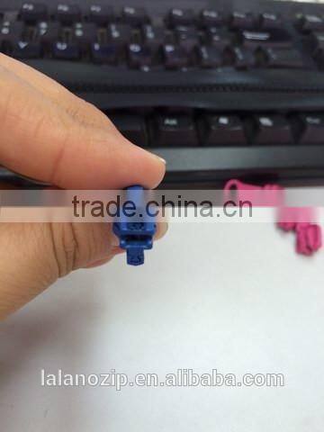#3 coil zipper water repellent for garments in appareal