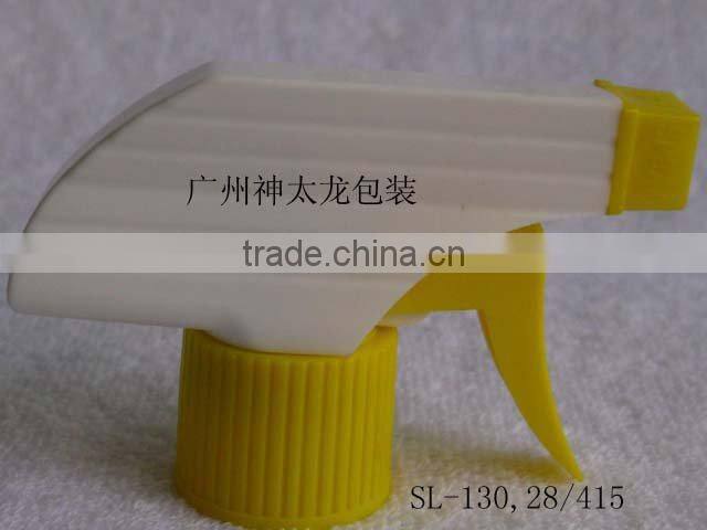 Plastic triggers sprayer for sprayer bottle