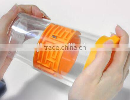 Supply fashion creative Silicone maze double insulation cup / gift cup