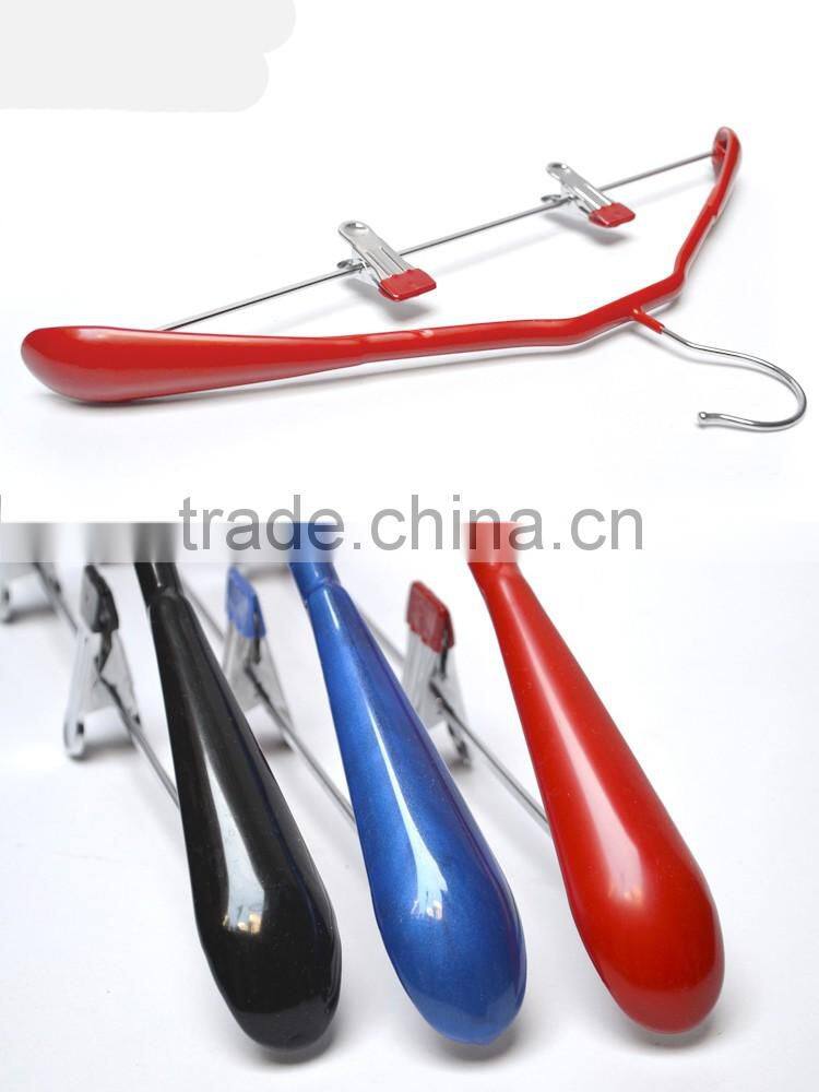 Broad-shouldered Suit Hanger with Clips Slip-resistant