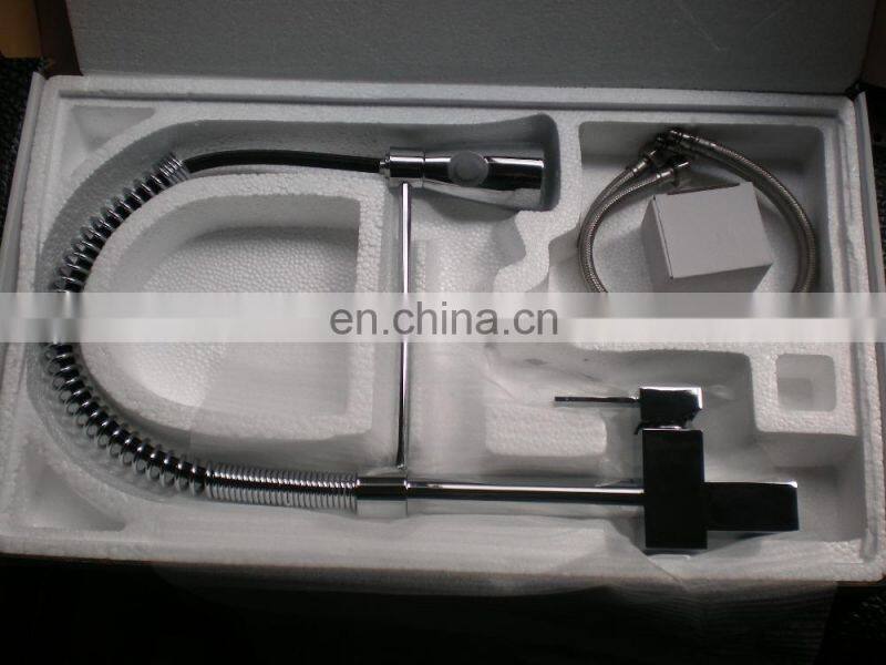 High quality single handle lead free spring loaded pull out flexible kitchen faucet mixer
