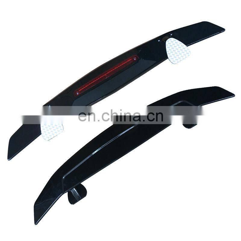 Hot Sale Cheap Spoiler rear gloss black carbon fiber spoiler universal spoiler for cars with light