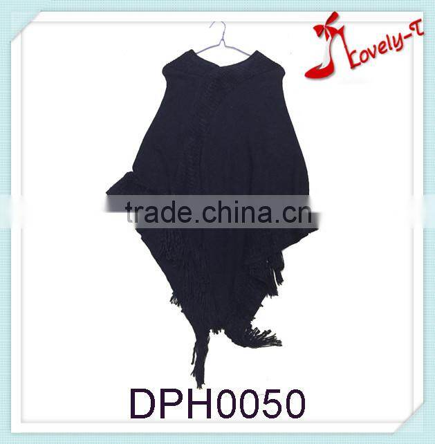 Wholesale women latest design soft warm crochet weaving poncho sweater with tassels