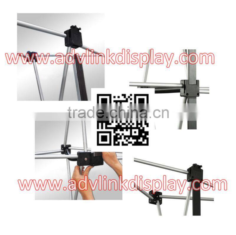 3x3 Curved Pop Up Fair Backdrop Pop Up Case to Podium