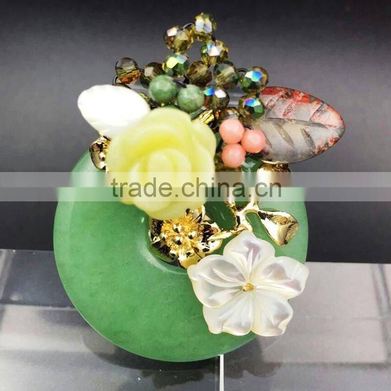 Korean flower crystal agate brooch with rhinestone ornamentnatural stones