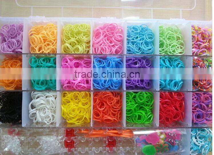 Look!! Cheapeast 2014 Newest Various of colors loom bands kit, wholesale Ecofriendly rubber loom bands bracelet kit in bulk!!!