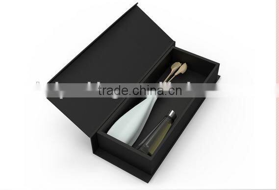 Custom logo designed upscale gift box,black paperboard packing box for gift