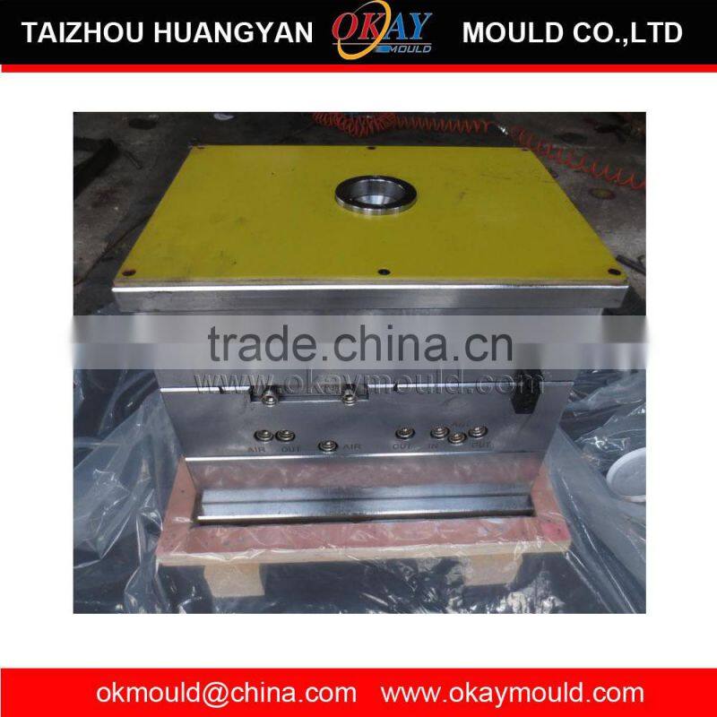 Plastic injection mould