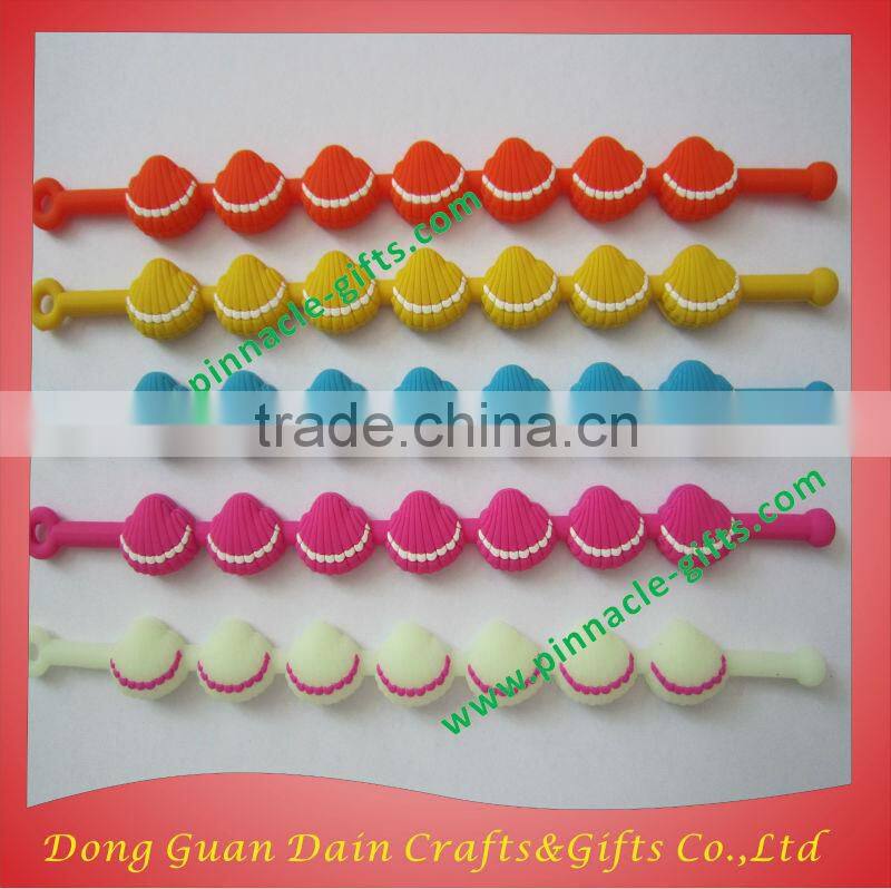 Souvenir gifts silicone wristbands for sports with debossed logo