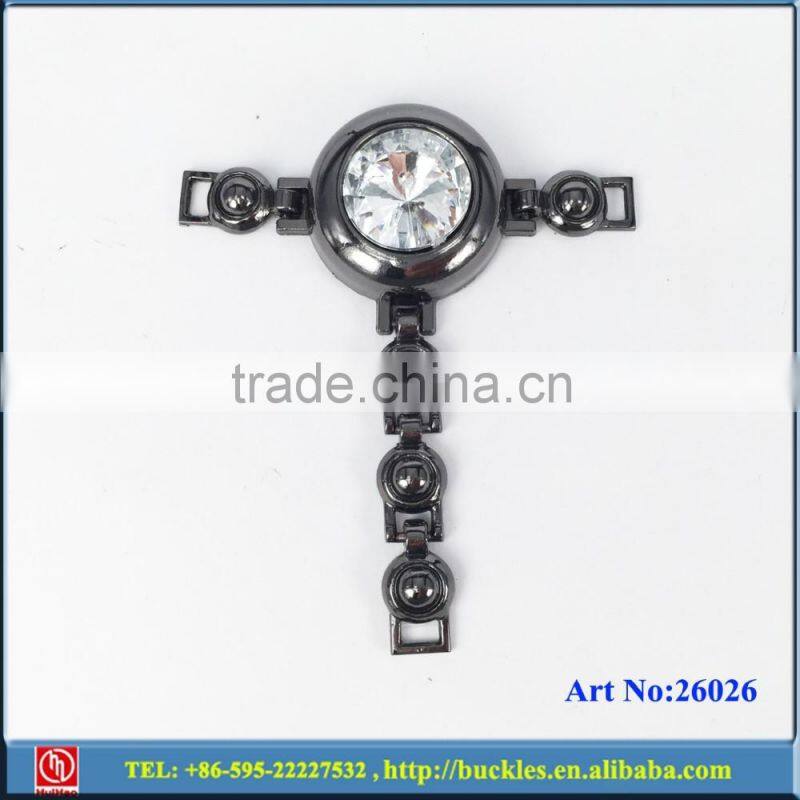 cheap price metal shoe chain buckle with glass