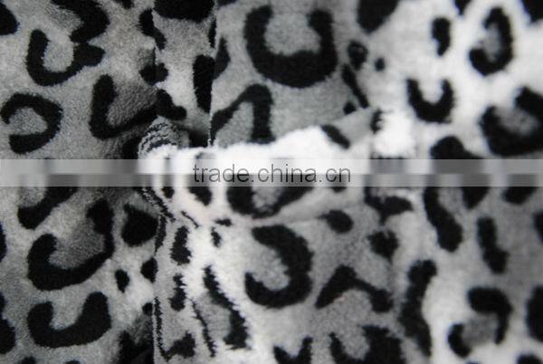 men's 100% polyester leopard printed coral fleece pajama set