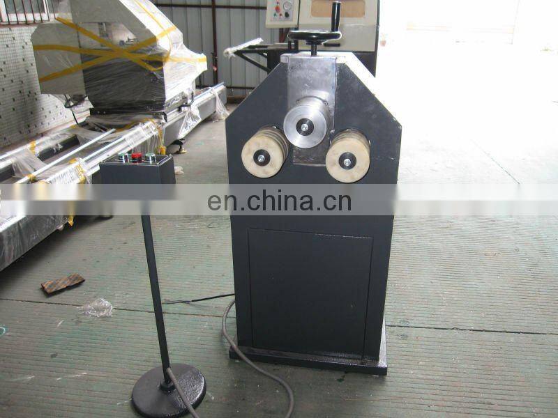 90 degrees of gas-liquid swing table cut for Aluminum windows and doors