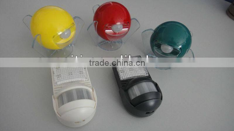 Small LED sensor night light for kids/cabinet 4.5V/DC