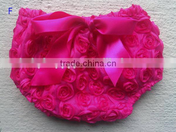 wholesale top selling cool minion fancy soft touch satin fashion style baby infant bloomer