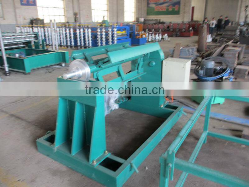 Color steel decoiler