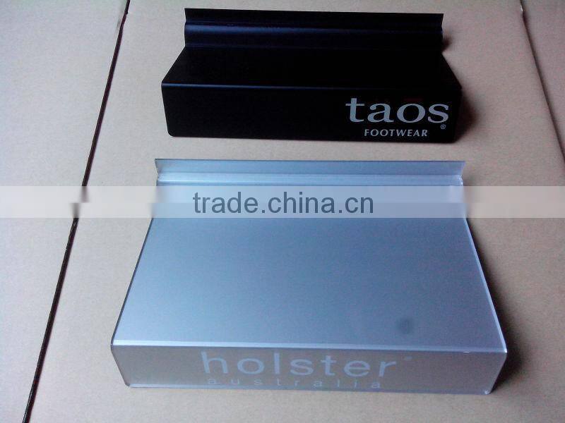 SLATWALL ACRYLIC SHELVES