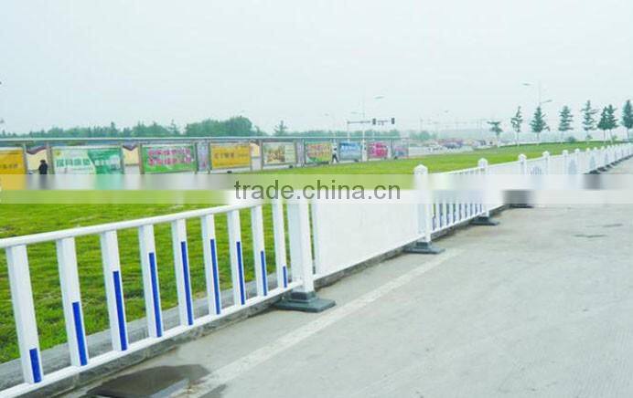 Transport facilities, highway guardrail electrostatic painting the road city zinc steel fence