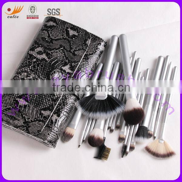 19pcs Natural Hair Professional Makeup Brush Set