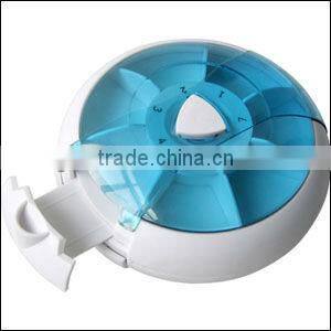 Plastic pill box for 7 days with braille, Pill Box