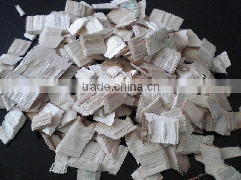 Eucalyptus wood chipping machine