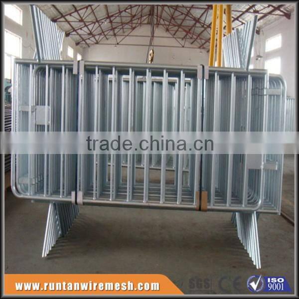 Hot dipped galvanized pedestrian safety metal traffic crowd control temporary barricade fence