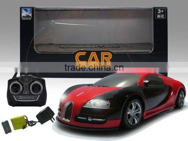1:16 4CH R/C CAR WITH LIGHT BATTERY INCLUDED