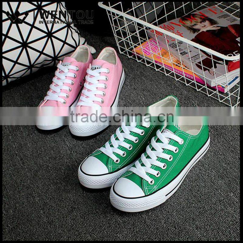 Women's Flat Lace Up Low-Top Canvas Sneakers