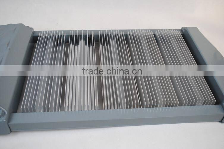 90-150W LED street light CE ROHS New model IP65 aluminum