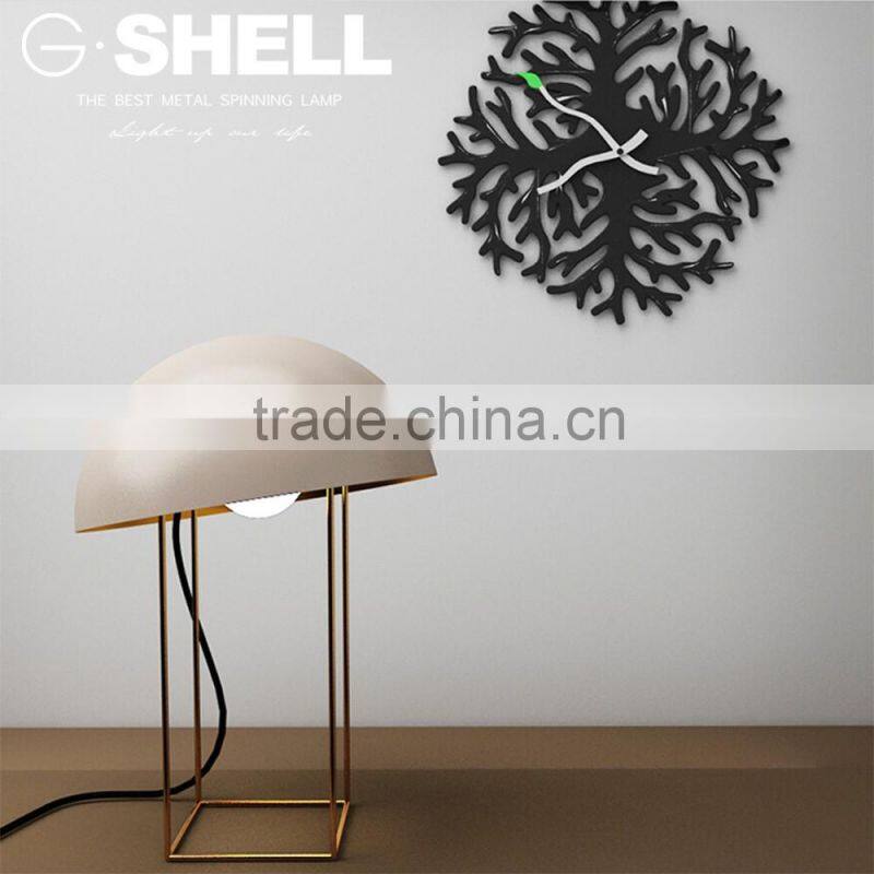 White metal shape dask light round table lamps