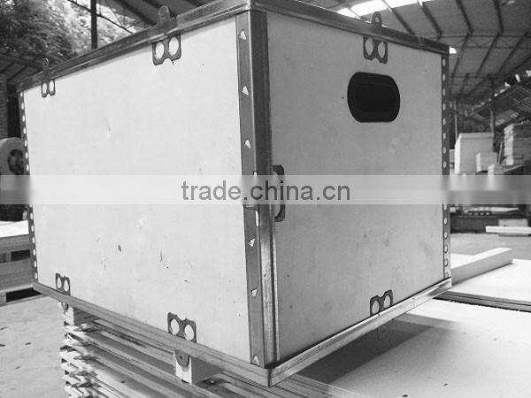 Small wooden shipping boxes