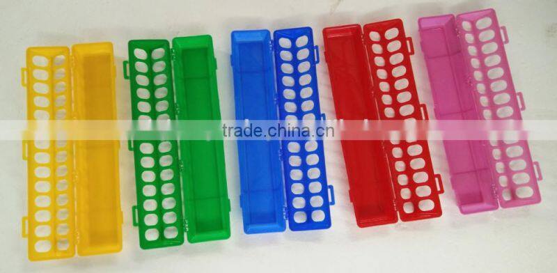 plastic bird/pigeon feeder