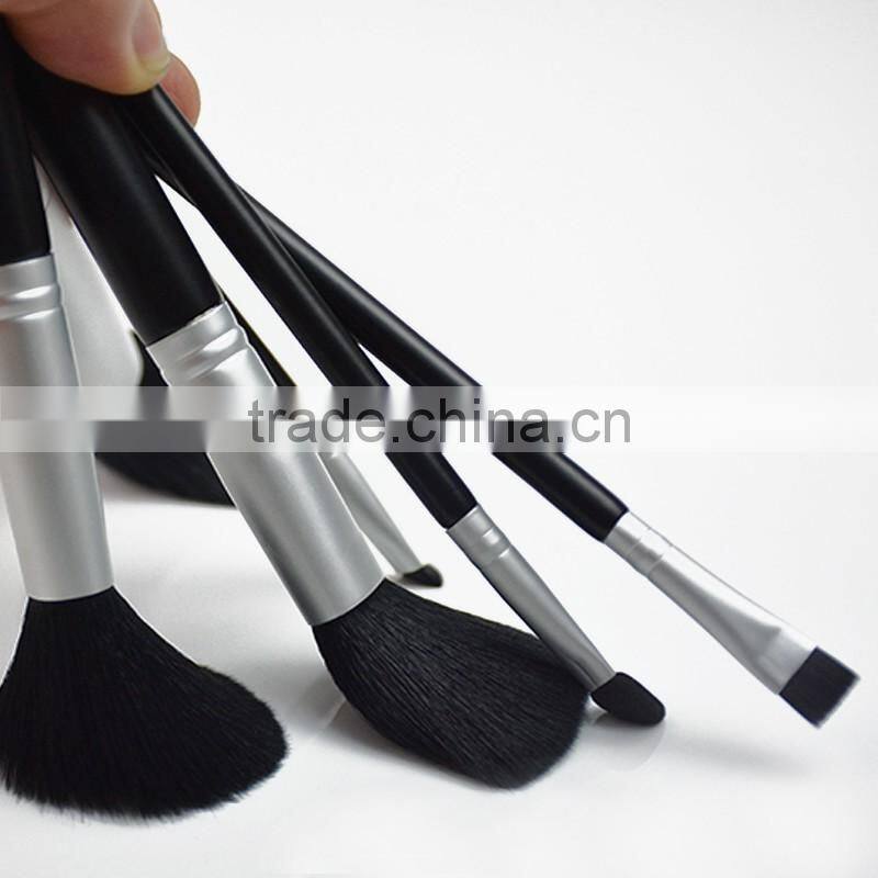 China Hot professional rainbow Color cosmetics makeup brush set