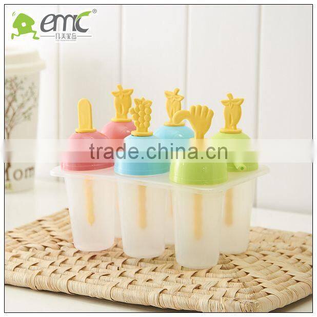 Plastic ice cream popsicle mold