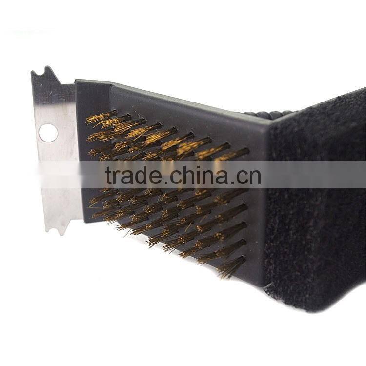 3 in 1 bbq cleaning brush with metal scraper for outdoor grill